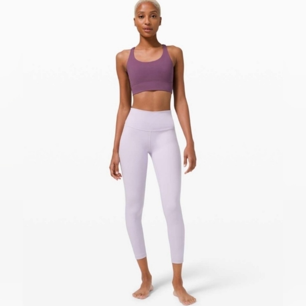 Lululemon wunder under high rise.   Gorgeous lavender color.
